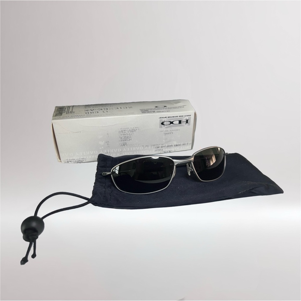 Oakley Silver and Black Men's Sunglasses *Never Been Worn*